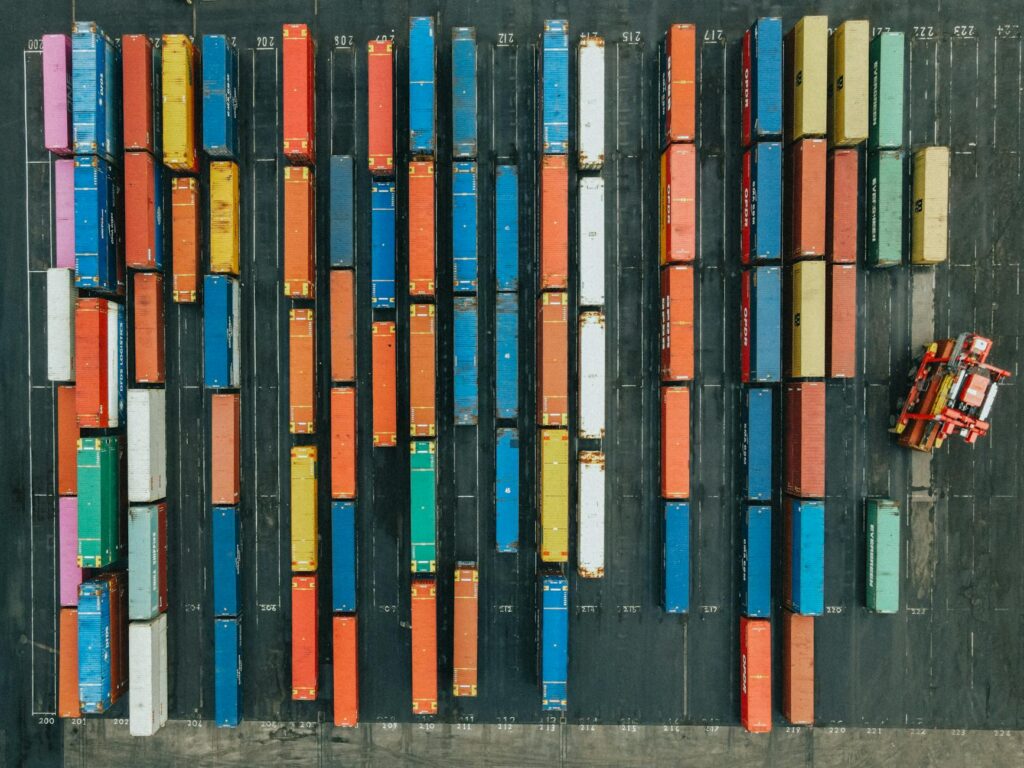 Containers marítimos com mercadorias importadas — classificação fiscal NCM