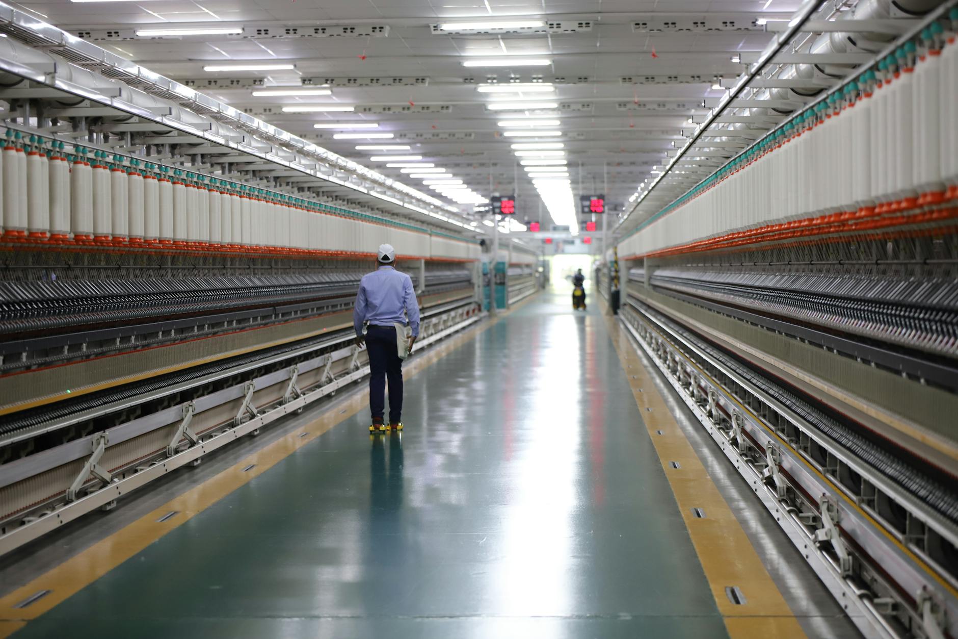 Auditoria presencial de fábrica chinesa - inspeção de qualidade e capacidade produtiva